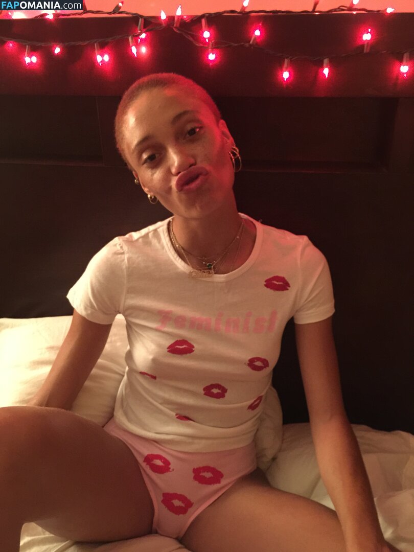 Adwoa Aboah Desnudo Foto filtrada #30