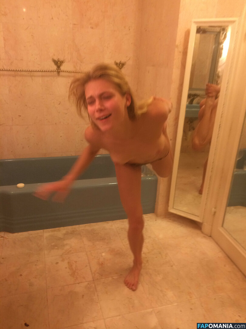Allegra Carpenter Desnudo Foto filtrada #20