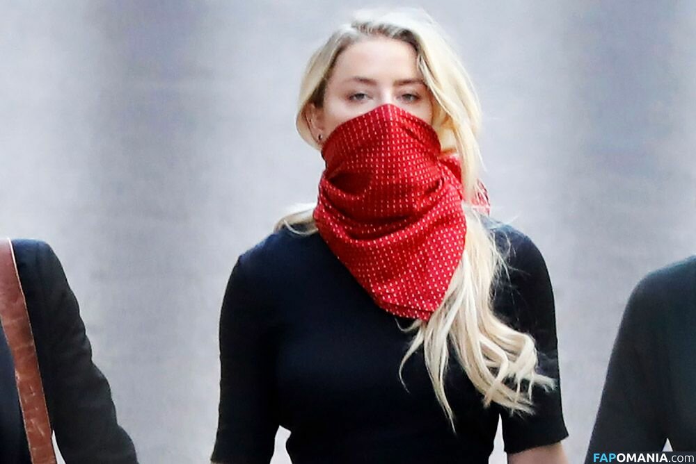 Amber Heard Desnudo Foto filtrada #74