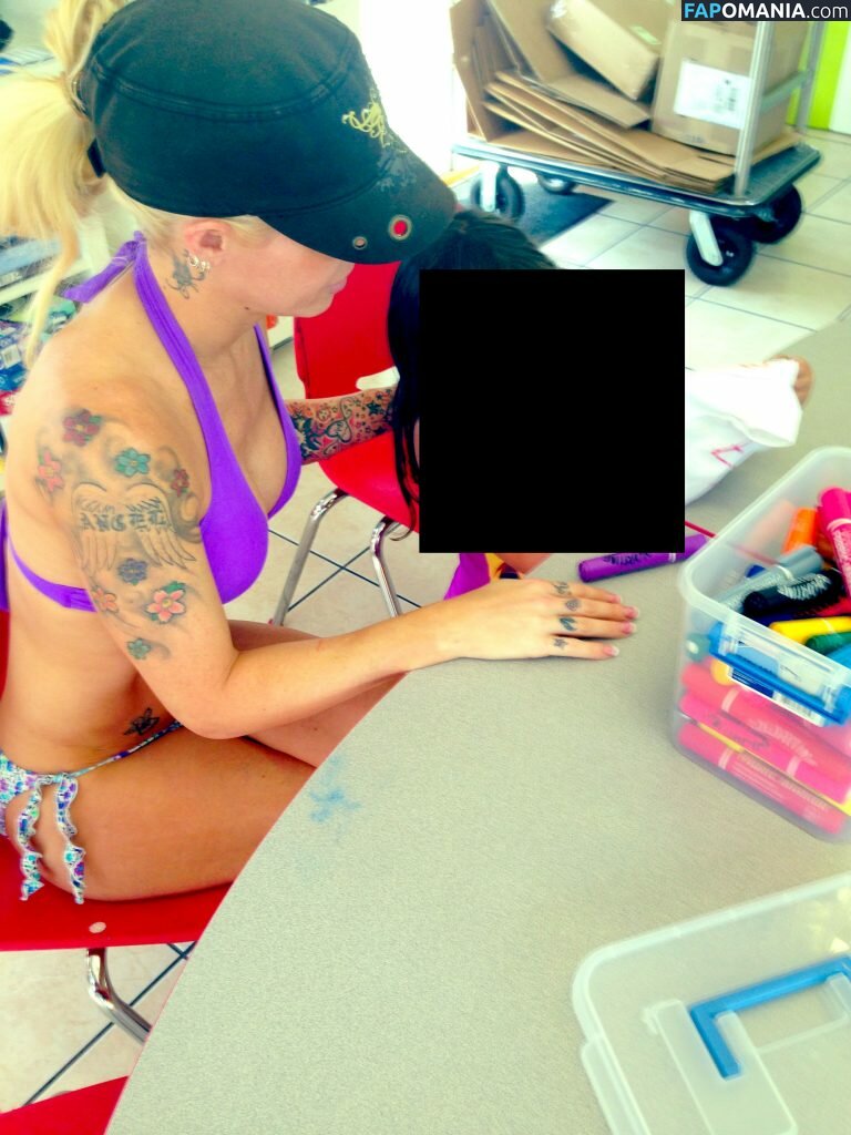 Angelina Love Desnudo Foto filtrada #9
