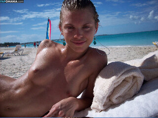 AnnaLynne McCord Desnudo Foto filtrada #16