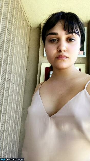 Ariela Barer Desnudo Foto filtrada #4