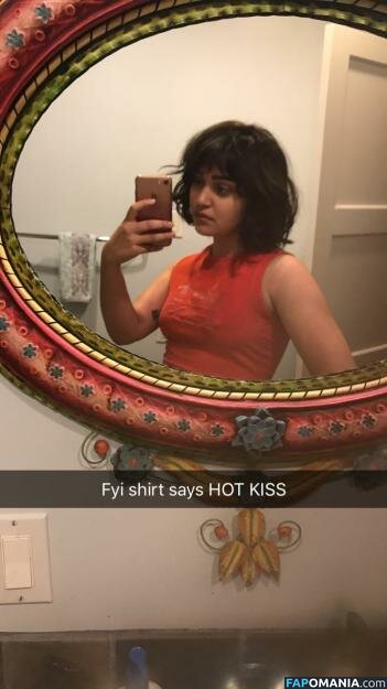Ariela Barer Desnudo Foto filtrada #20