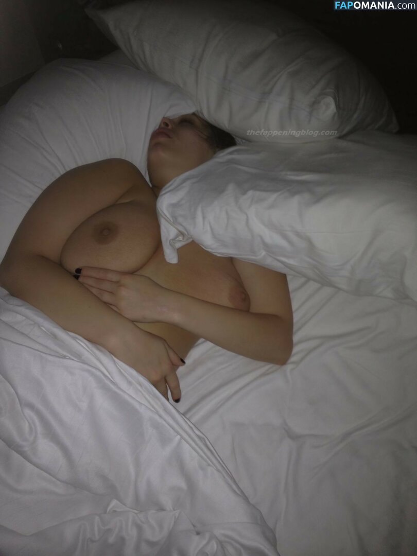 Ashley Graham Desnudo Foto filtrada #36