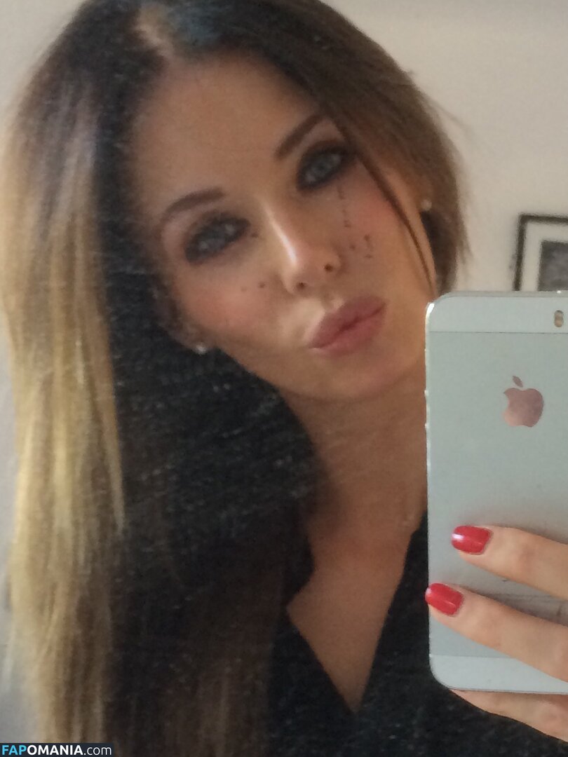 Ashley Mulheron Desnudo Foto filtrada #1