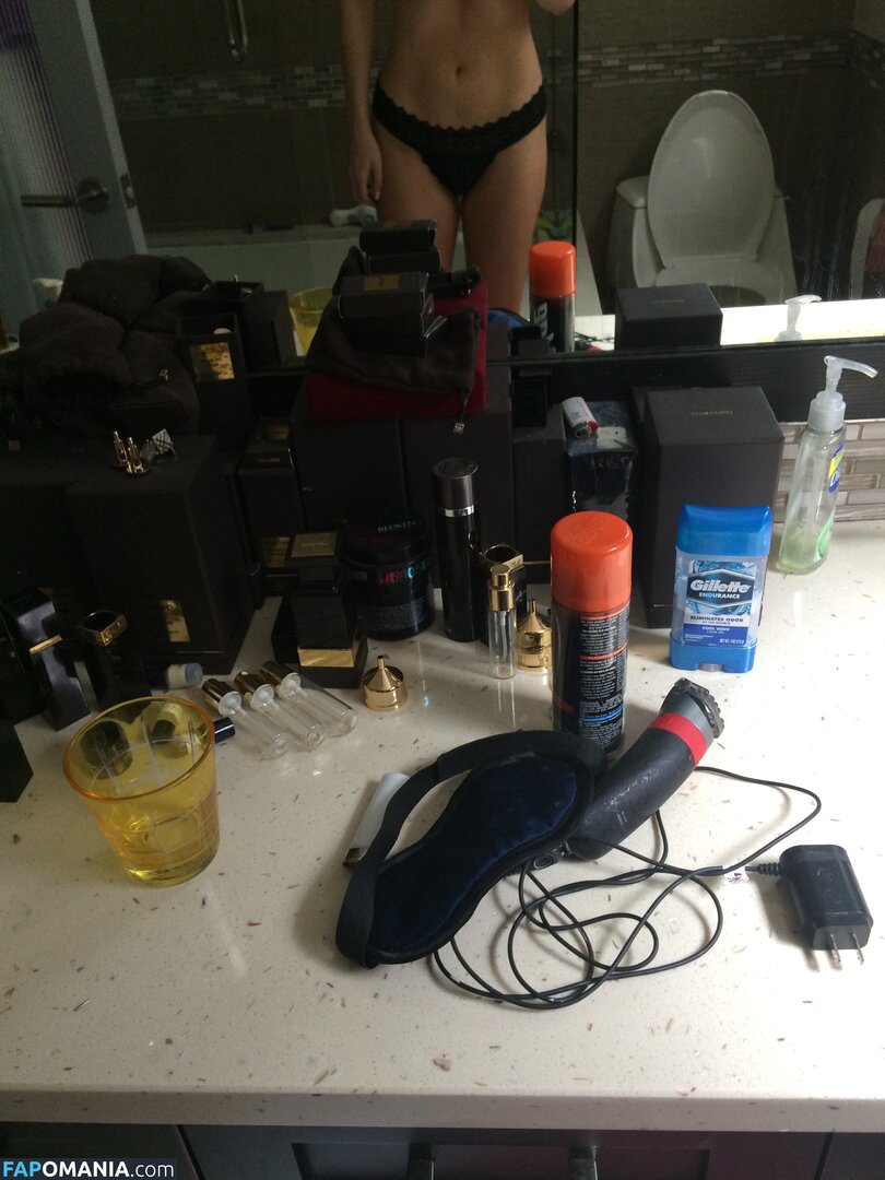 Ashley Mulheron Desnudo Foto filtrada #196