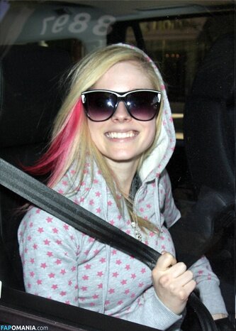 Avril Lavigne Desnudo Foto filtrada #32