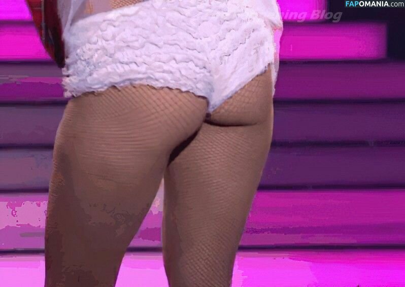 Berenika Kohoutova Desnudo Foto filtrada #7
