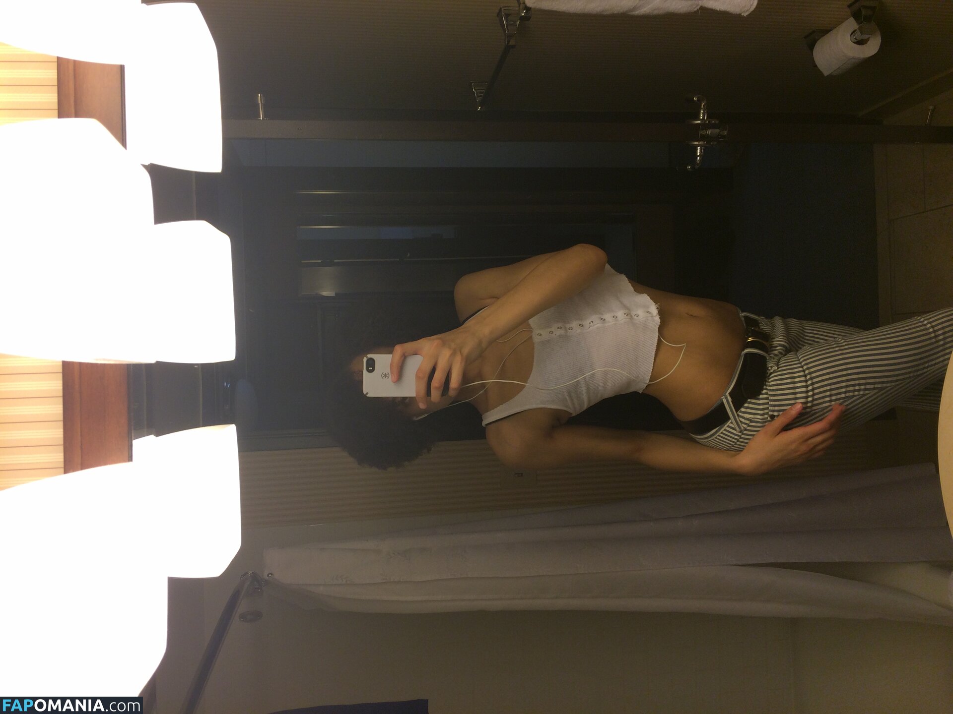 Britne Oldford Desnudo Foto filtrada #15