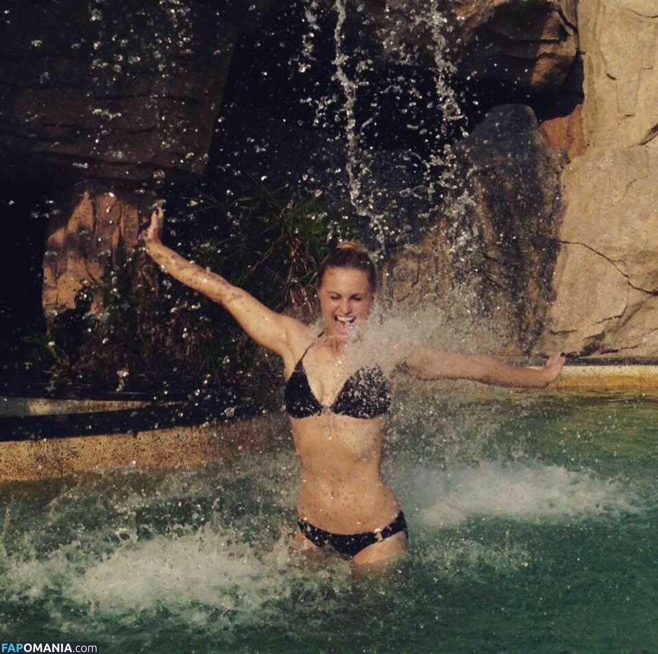 Carly Booth Desnudo Foto filtrada #75