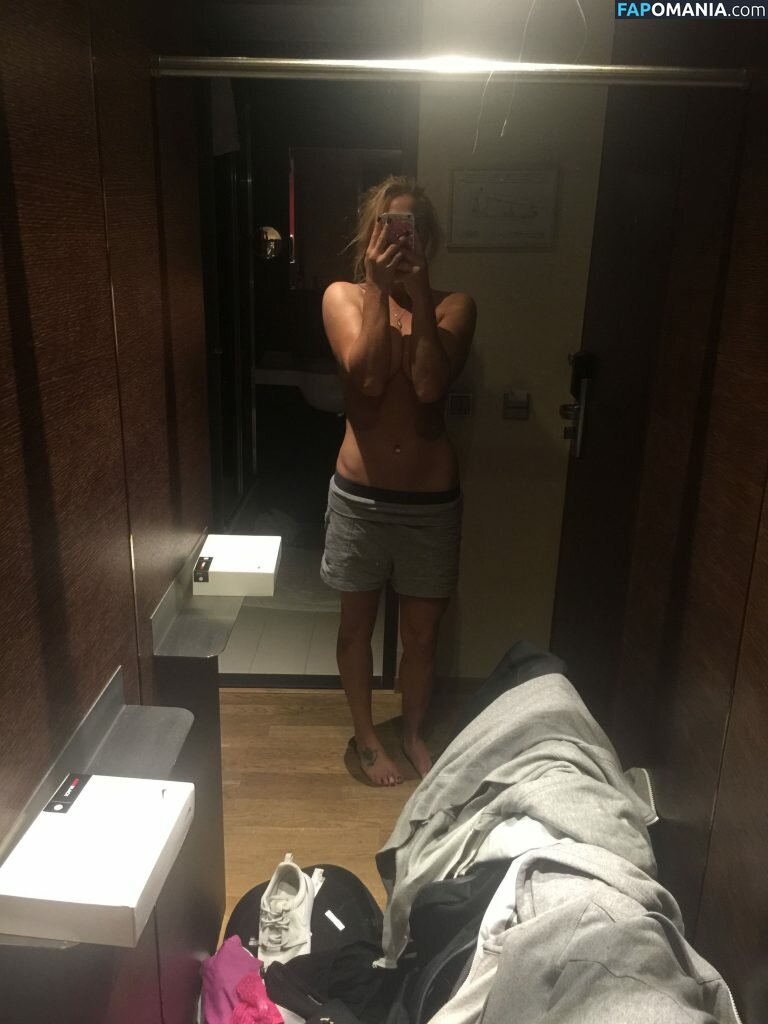 Carly Booth Desnudo Foto filtrada #109