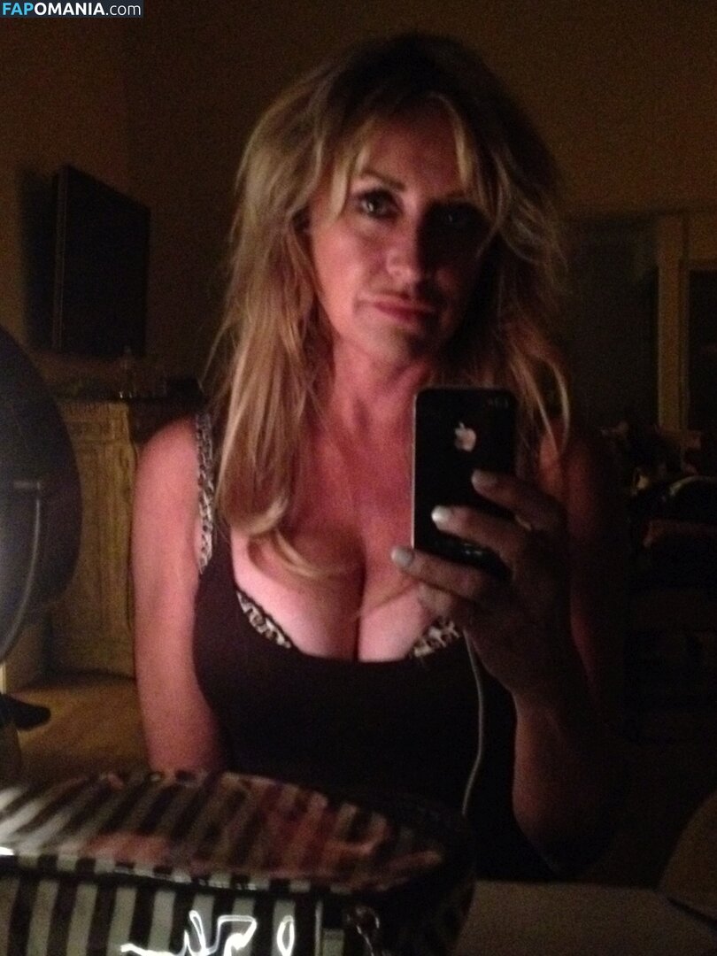 Carrie Michalka Desnudo Foto filtrada #20