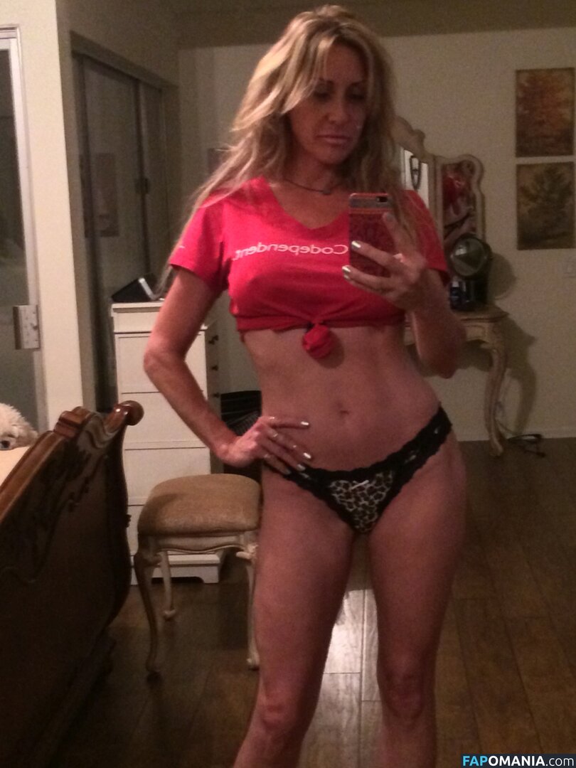 Carrie Michalka Desnudo Foto filtrada #71