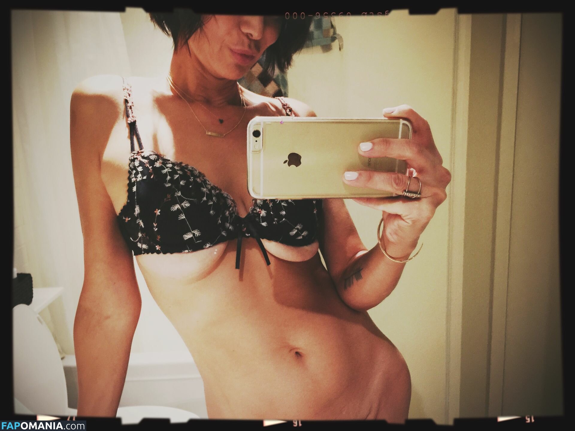 Catherine Bell Desnudo Foto filtrada #41