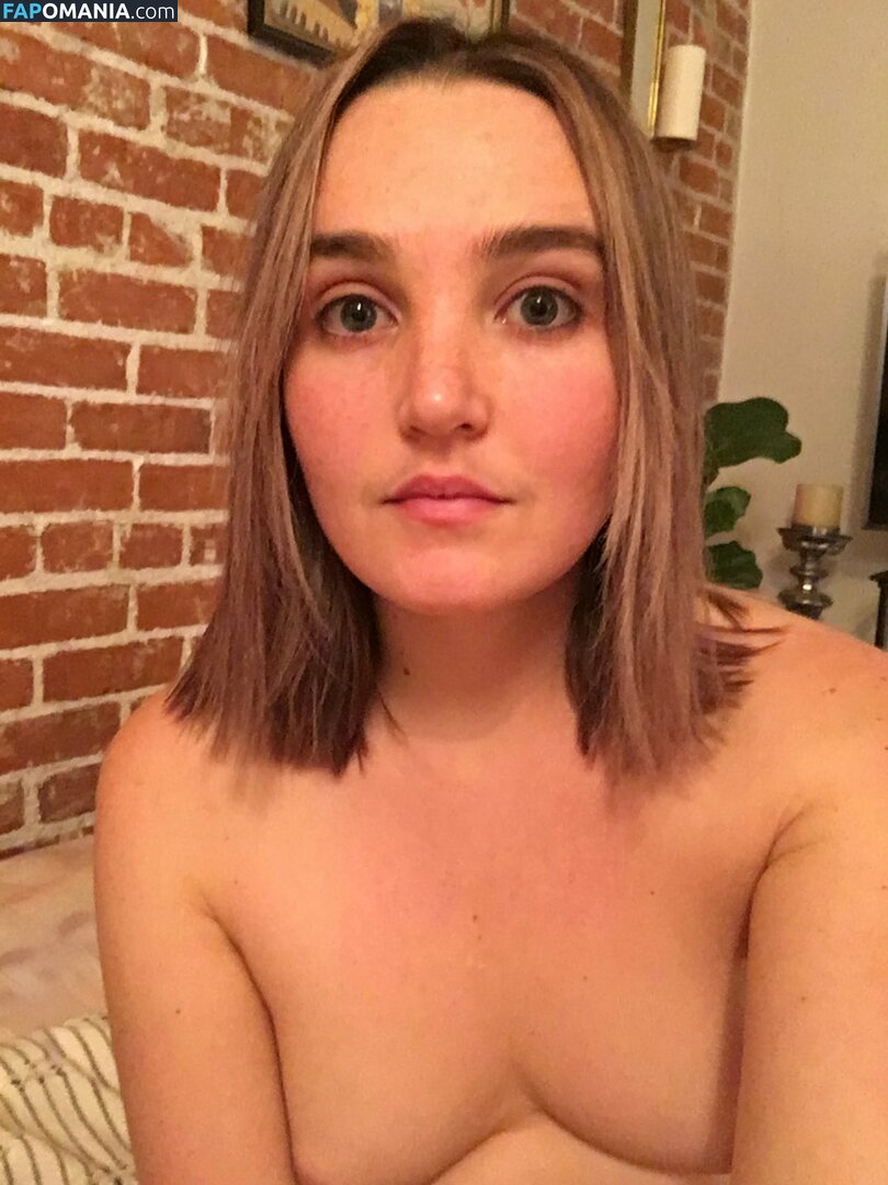 Chloe Fineman Desnudo Foto filtrada #17
