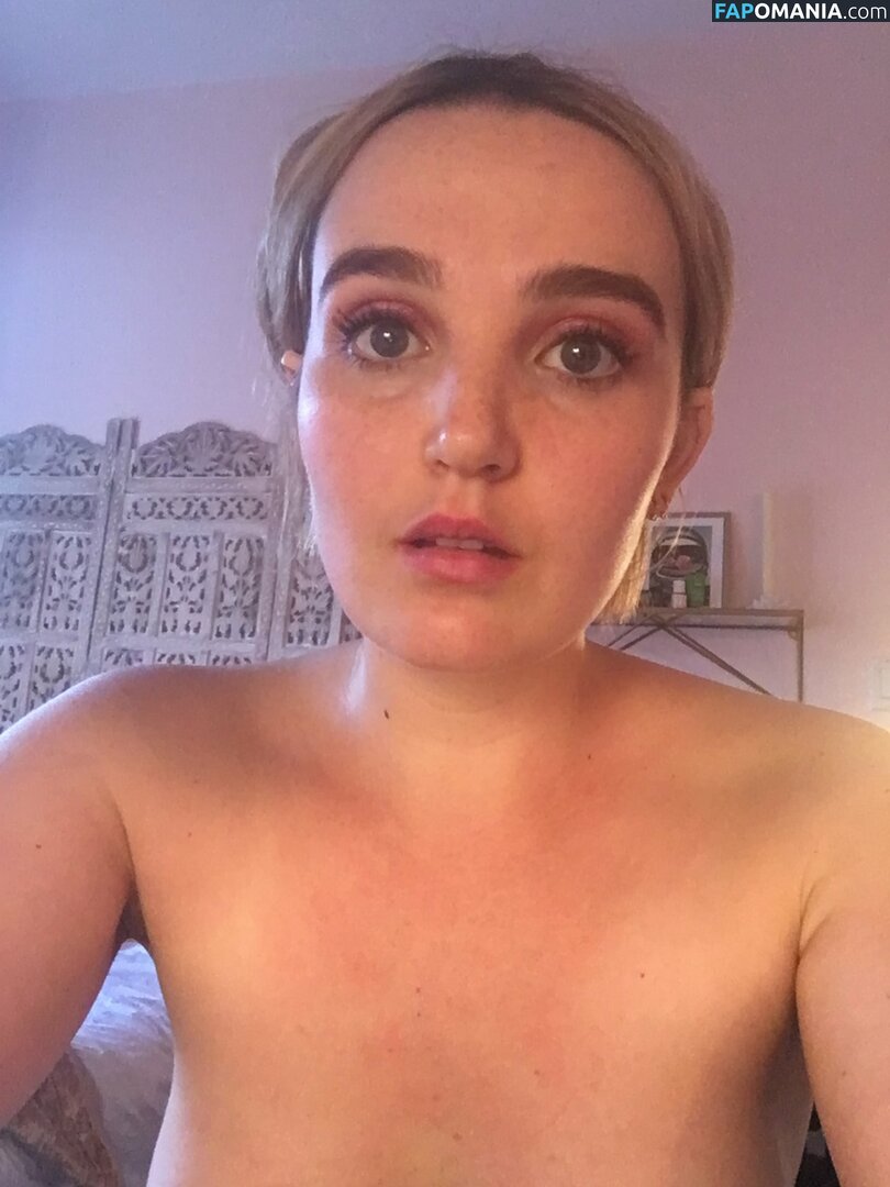 Chloe Fineman Desnudo Foto filtrada #41