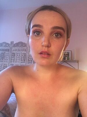 Chloe Fineman