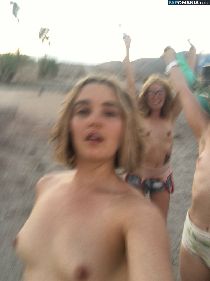 Chloe Fineman Desnudo Foto filtrada #42