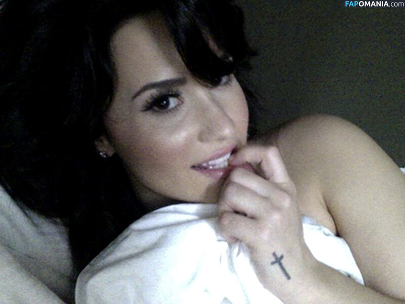 Demi Lovato Desnudo Foto filtrada #4