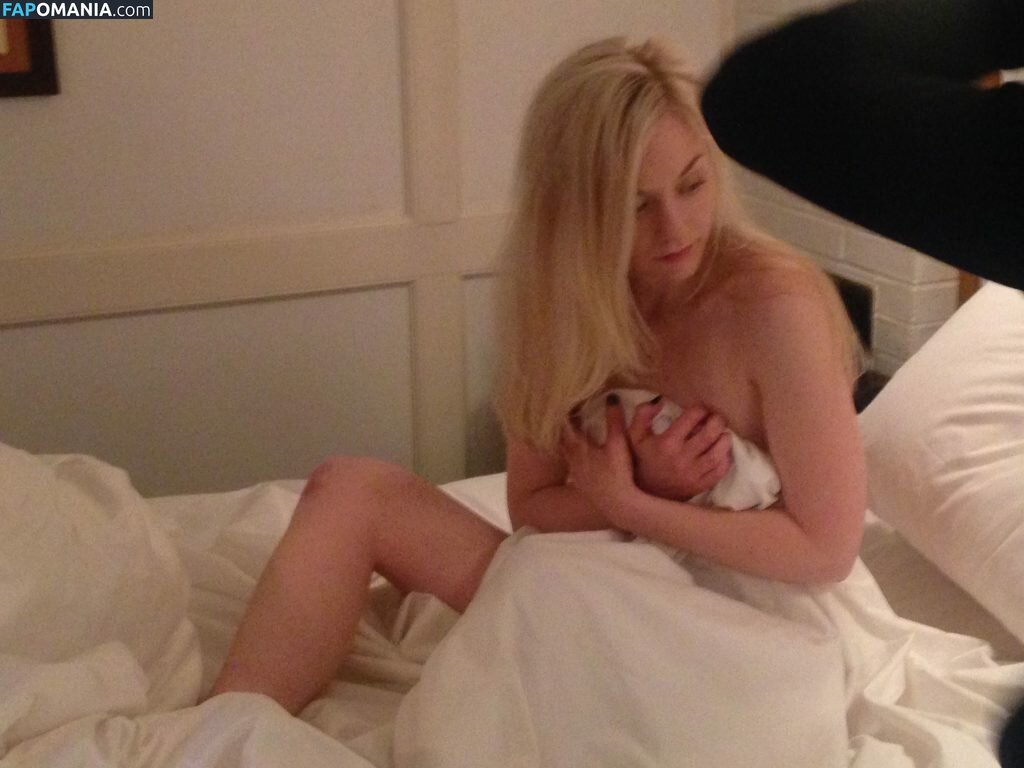 Emily Kinney Desnudo Foto filtrada #12