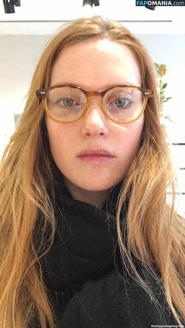 Fleur Geffrier Desnudo Foto filtrada #11