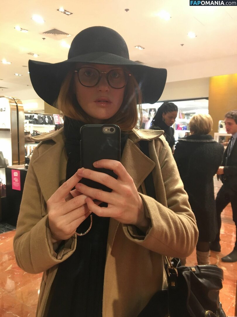 Fleur Geffrier Desnudo Foto filtrada #34