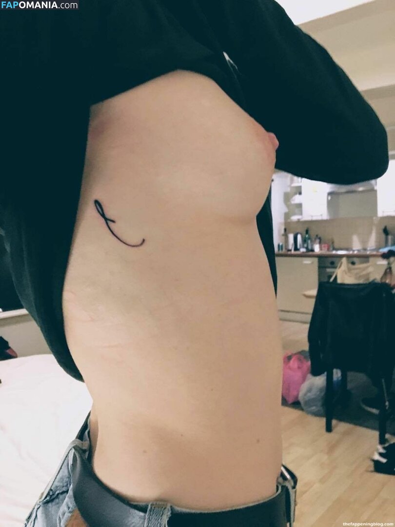 Fleur Geffrier Desnudo Foto filtrada #35