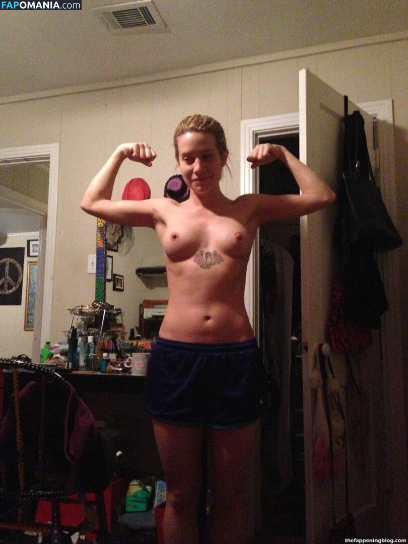 Hale Baskin Desnudo Foto filtrada #2