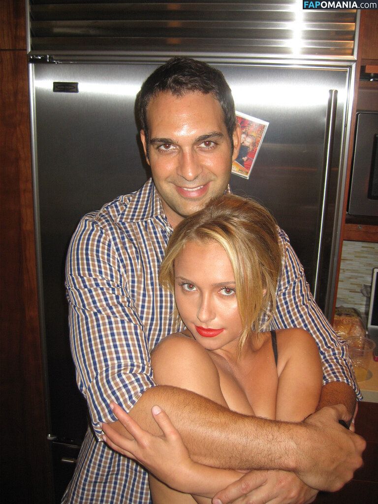 Hayden Panettiere Desnudo Foto filtrada #10