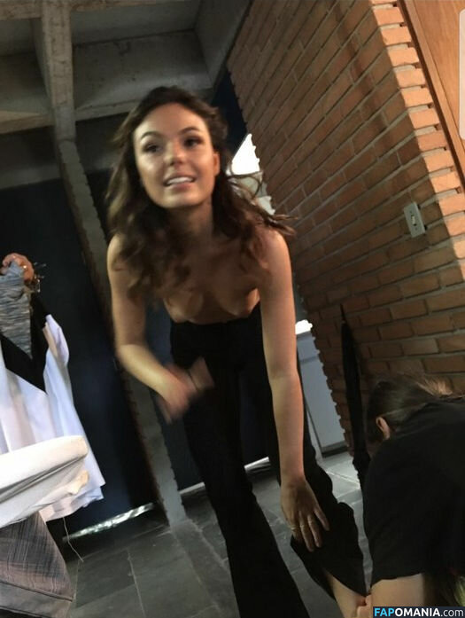 Isis Valverde Desnudo Foto filtrada #1