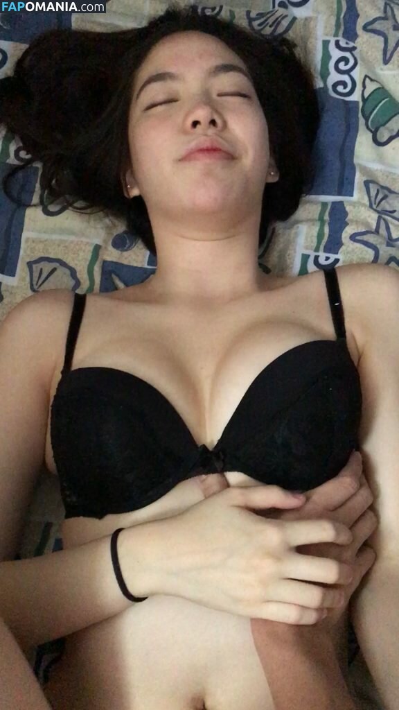 Janella Ooi Desnudo Foto filtrada #209