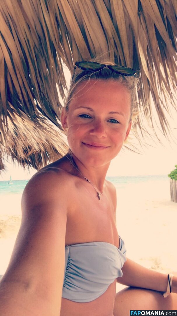 Julia Simic Desnudo Foto filtrada #42