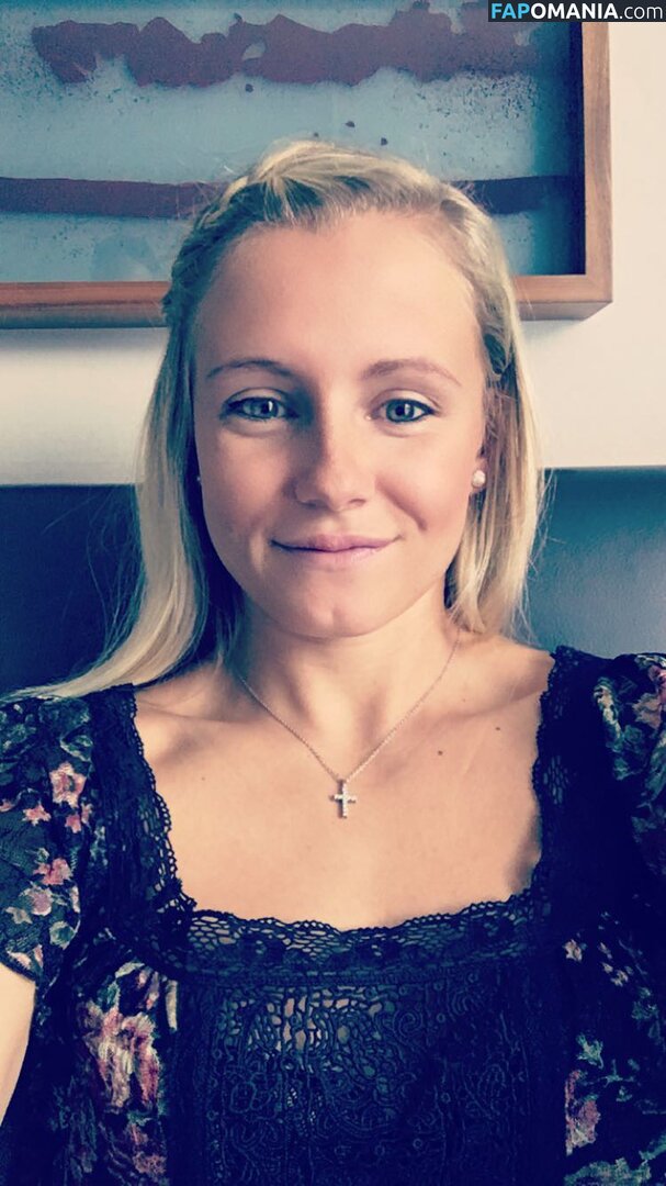 Julia Simic Desnudo Foto filtrada #50