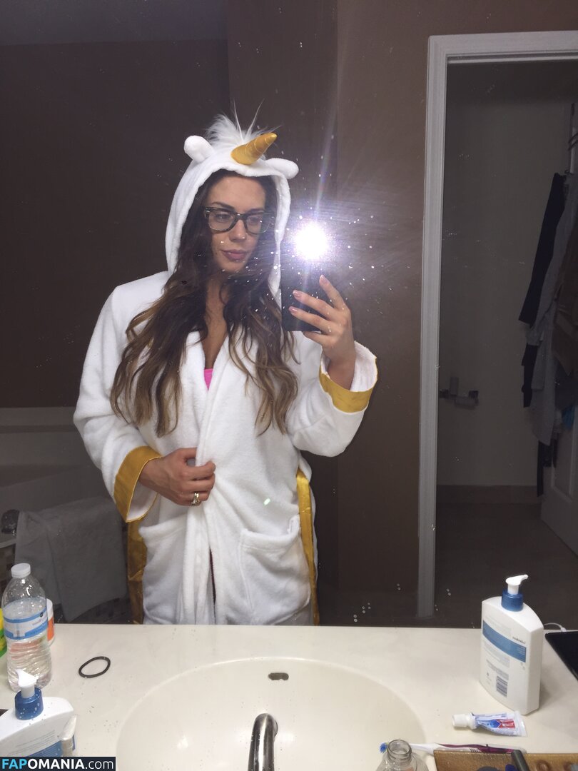 Kaitlyn WWE Desnudo Foto filtrada #72