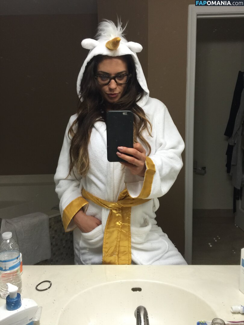 Kaitlyn WWE Desnudo Foto filtrada #74