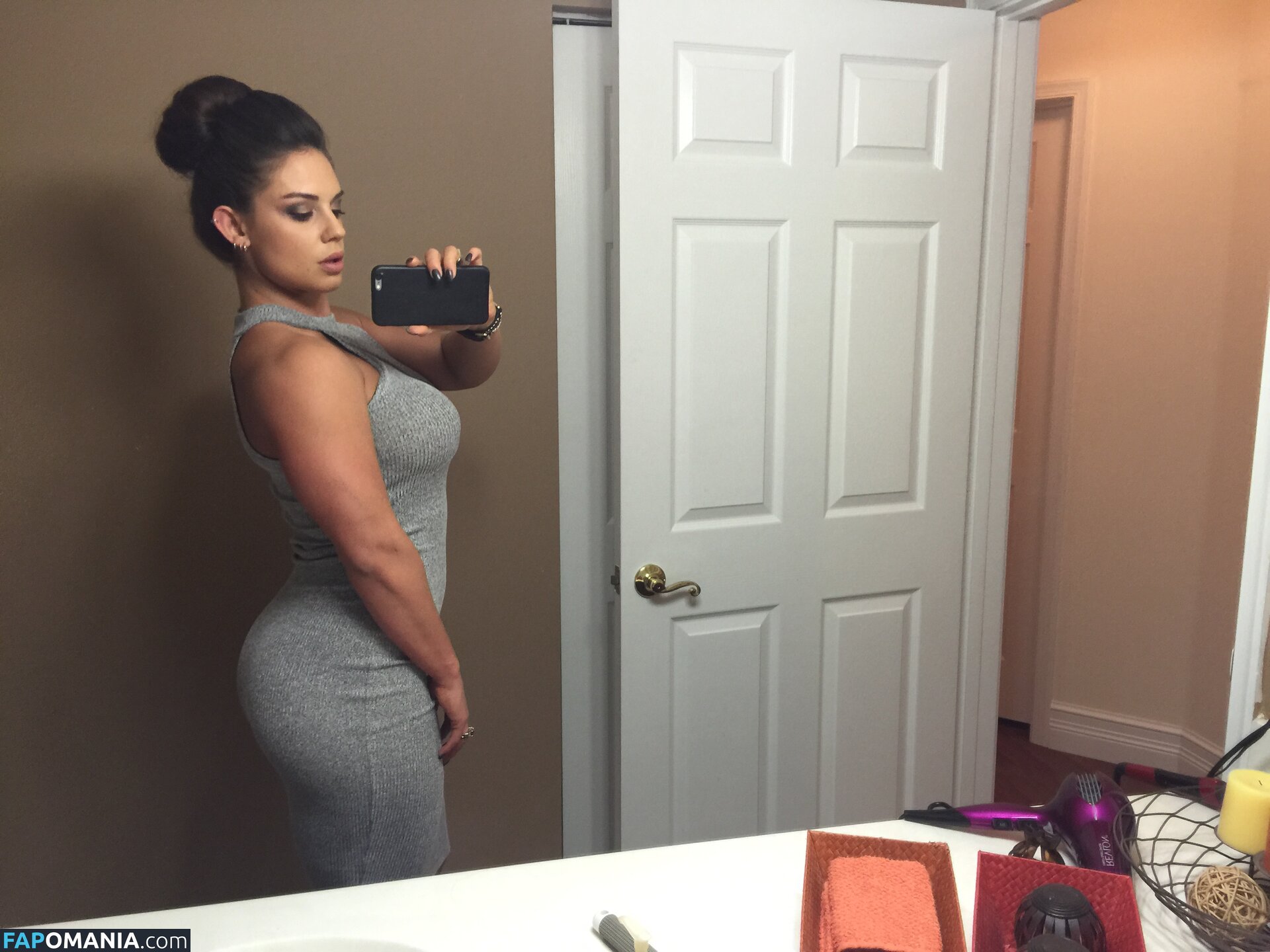 Kaitlyn WWE Desnudo Foto filtrada #136