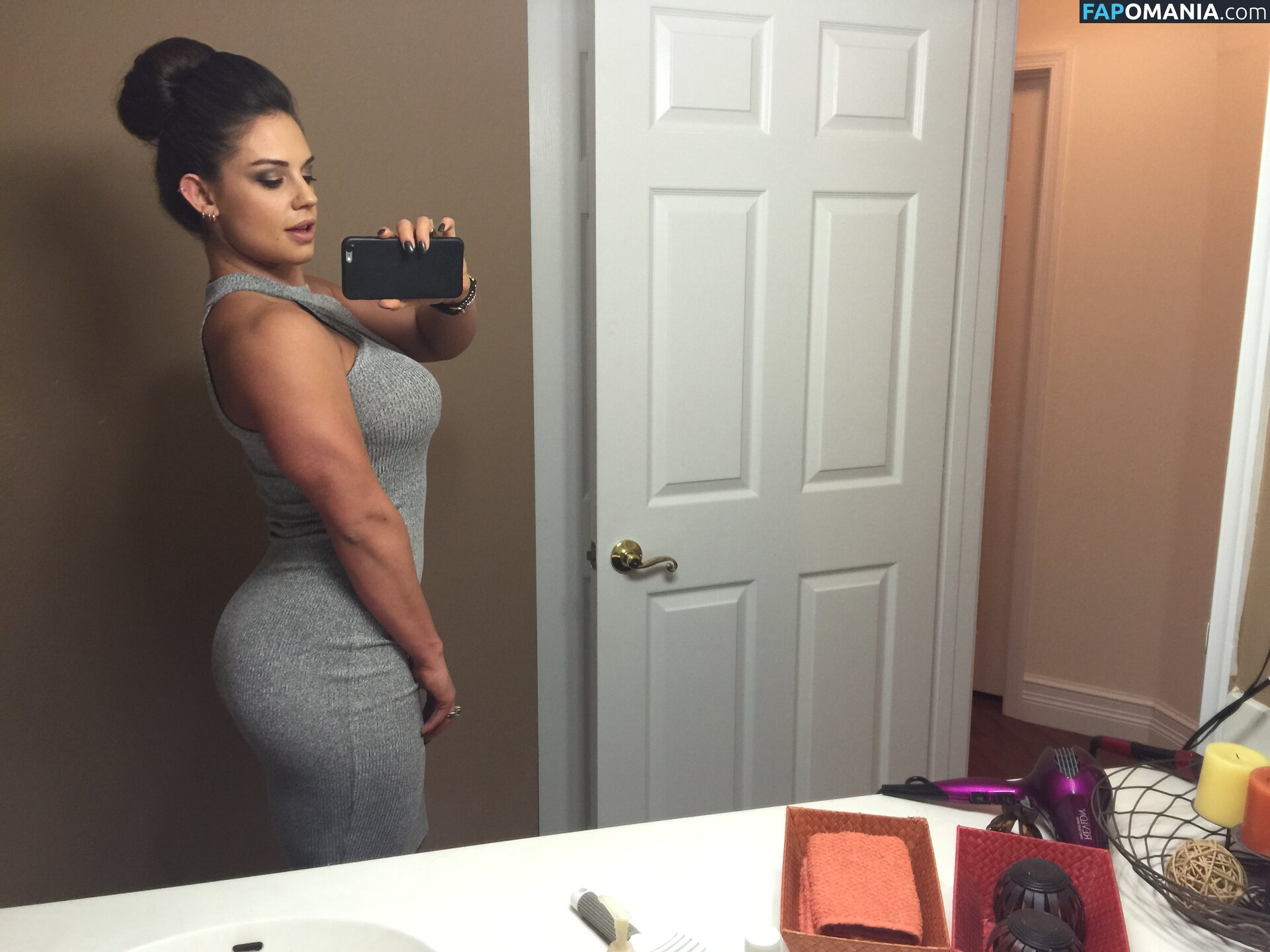 Kaitlyn WWE Desnudo Foto filtrada #137