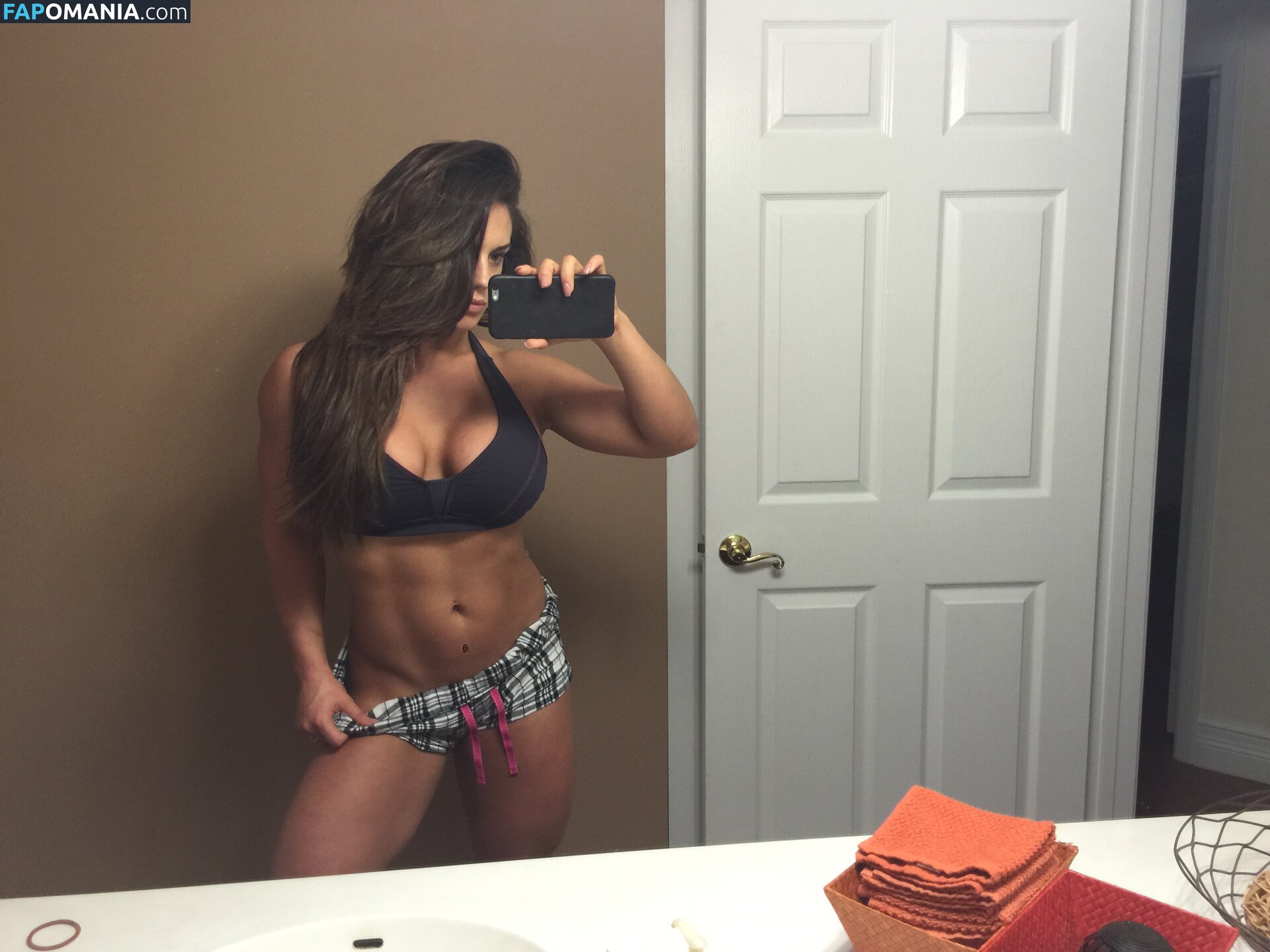 Kaitlyn WWE Desnudo Foto filtrada #165