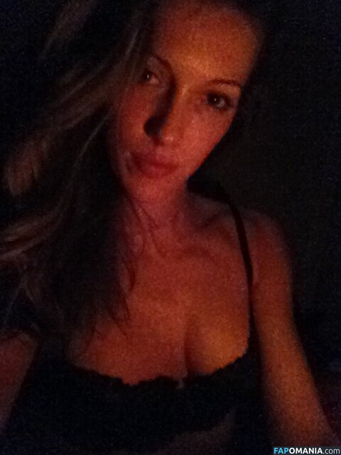 Katie Cassidy Desnudo Foto filtrada #8