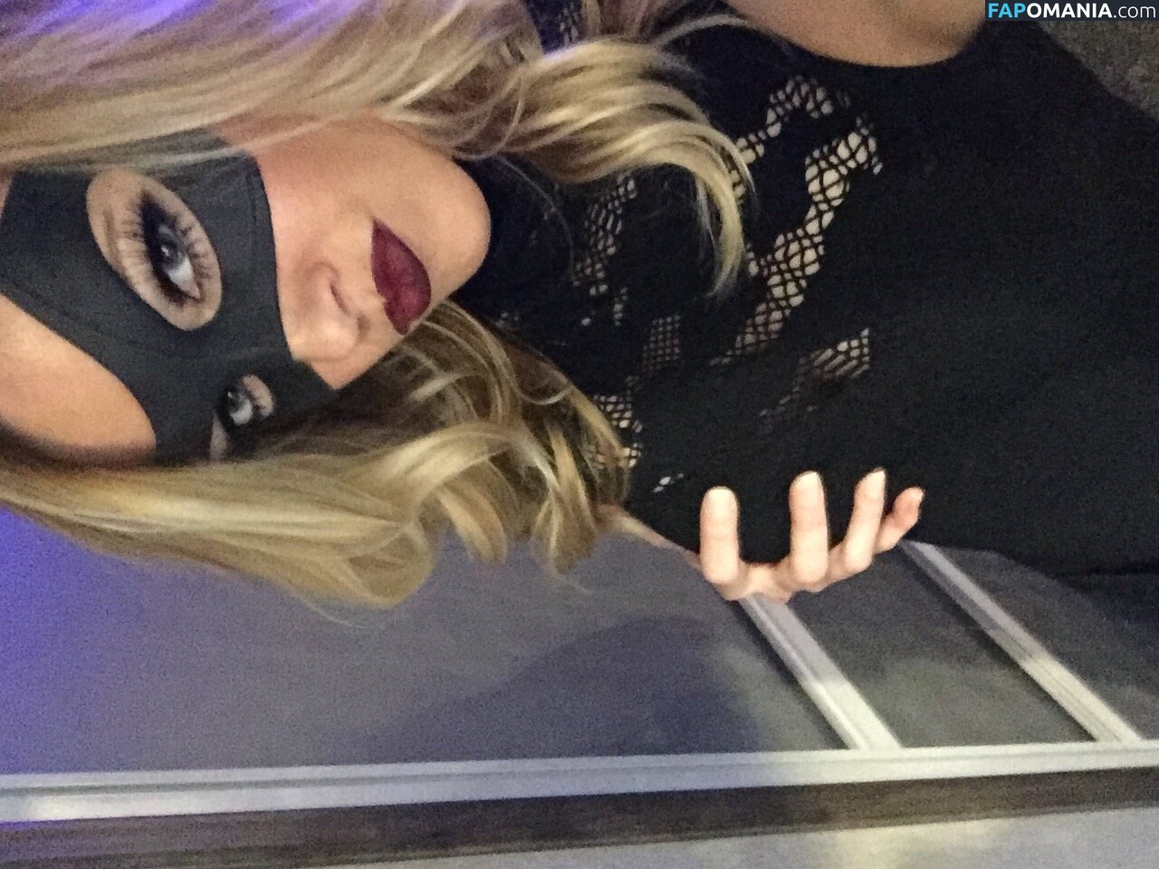 Katie Cassidy Desnudo Foto filtrada #32