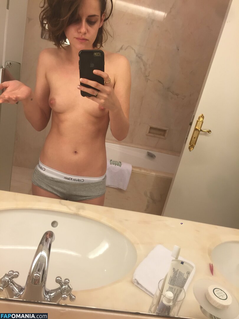 Kristen Stewart Desnudo Foto filtrada #78