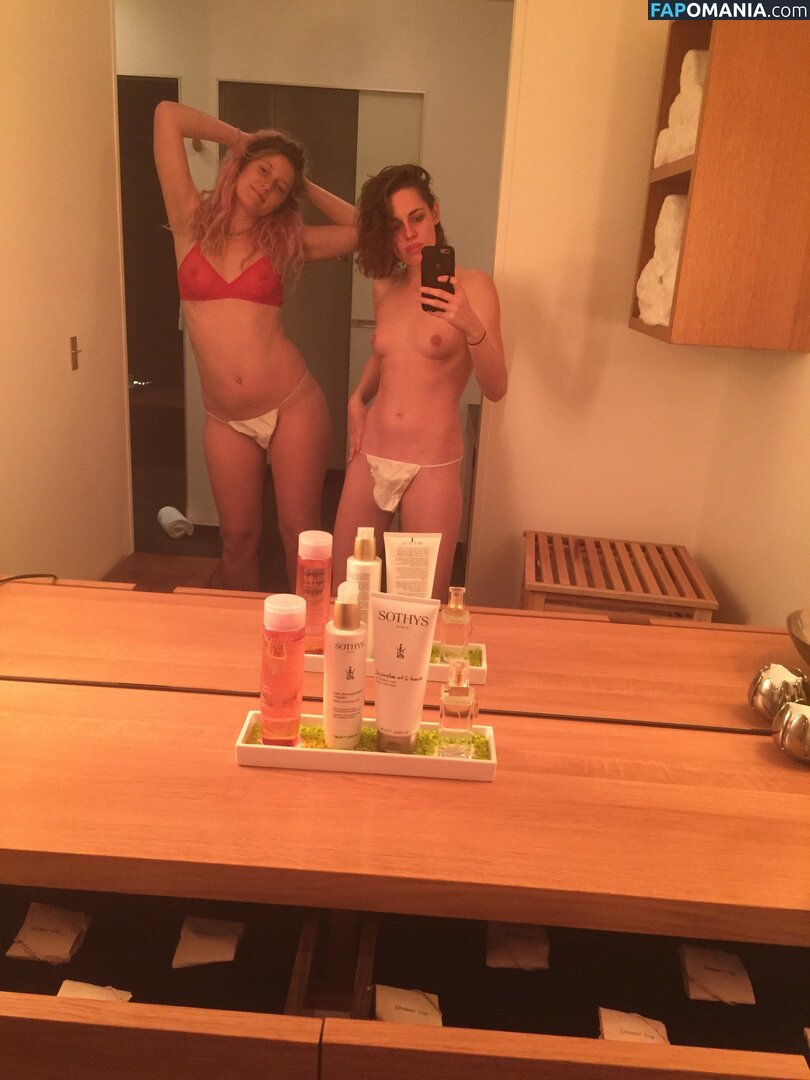 Kristen Stewart Desnudo Foto filtrada #160