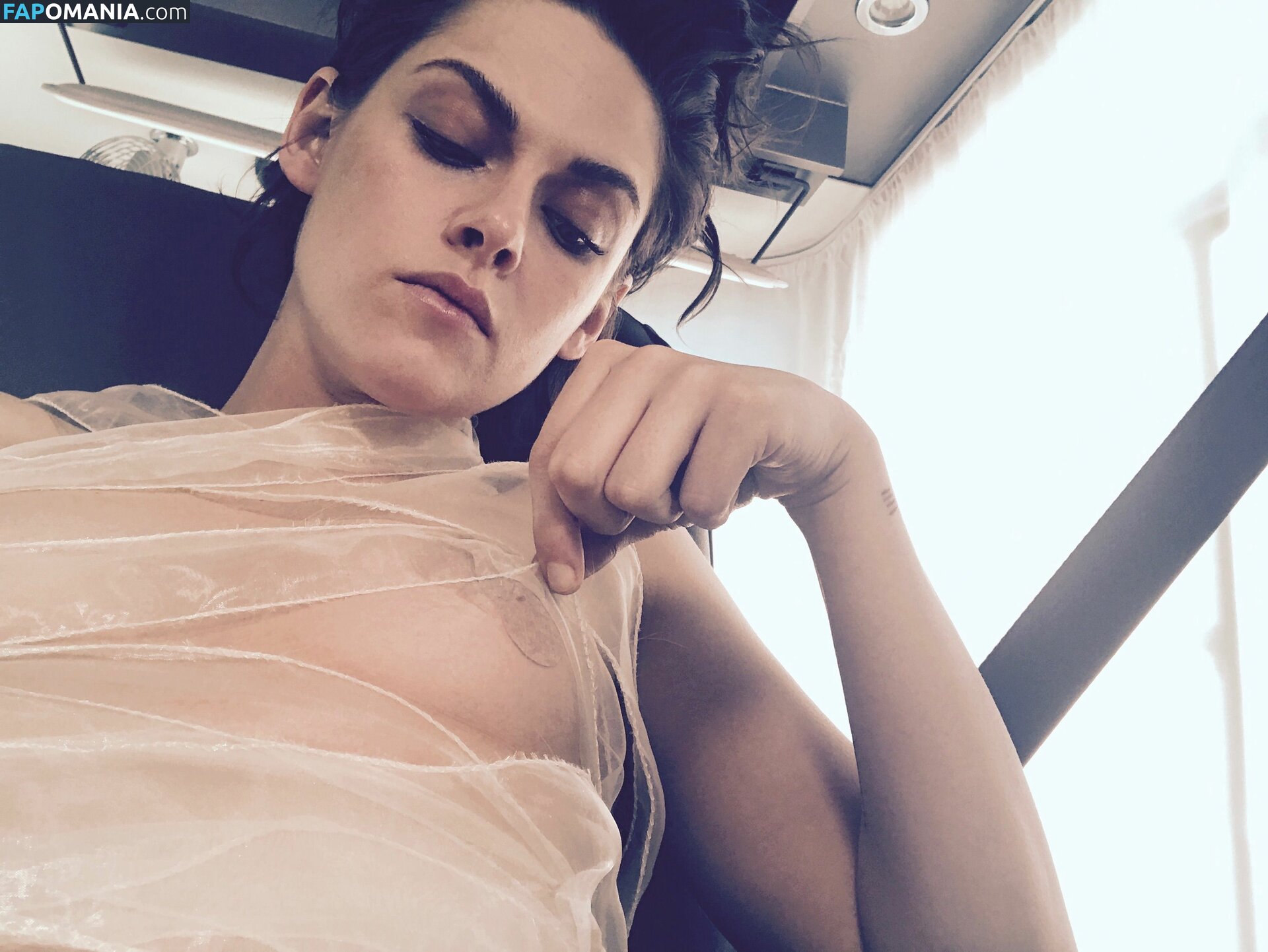 Kristen Stewart Desnudo Foto filtrada #249