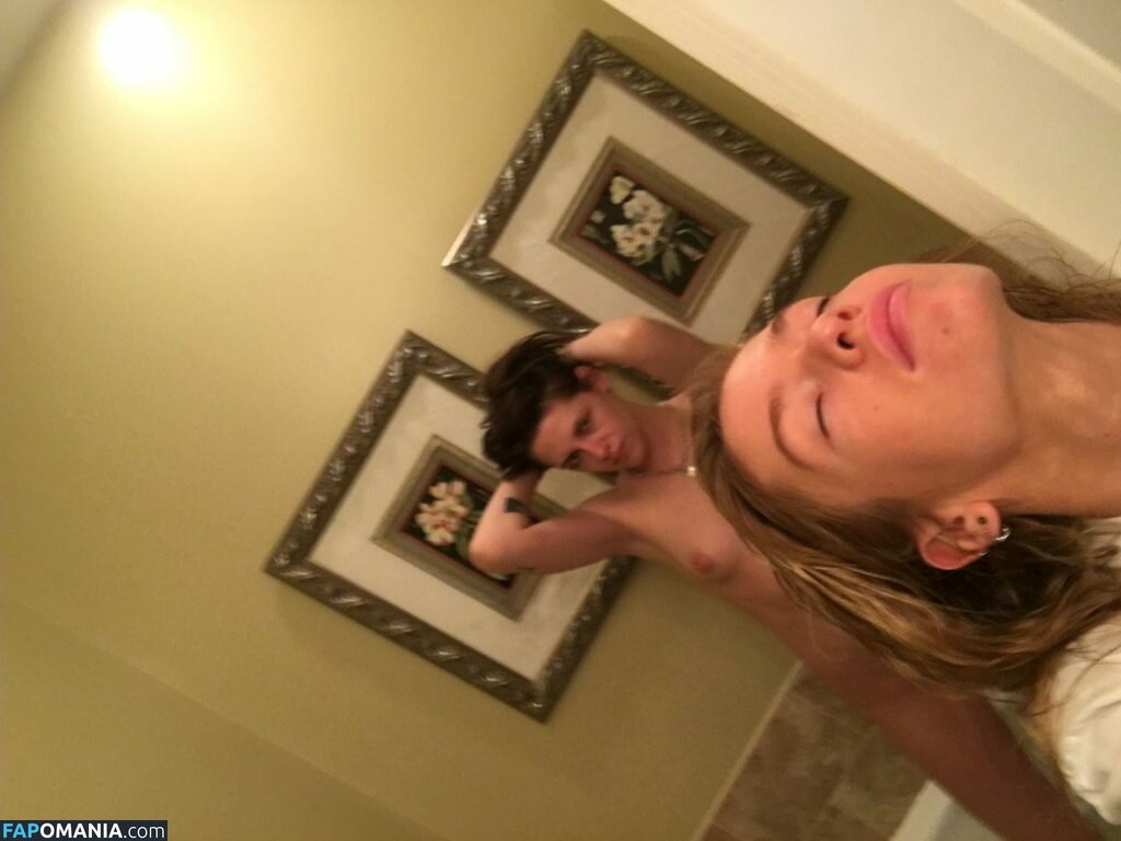 Kristen Stewart Desnudo Foto filtrada #332