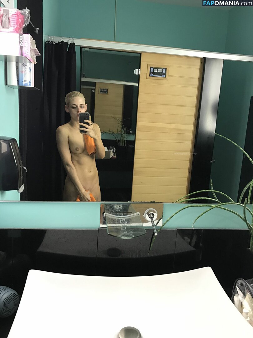 Kristen Stewart Desnudo Foto filtrada #344