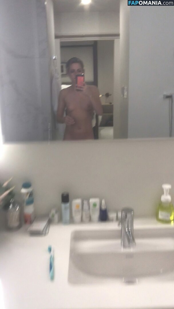 Kristen Stewart Desnudo Foto filtrada #358