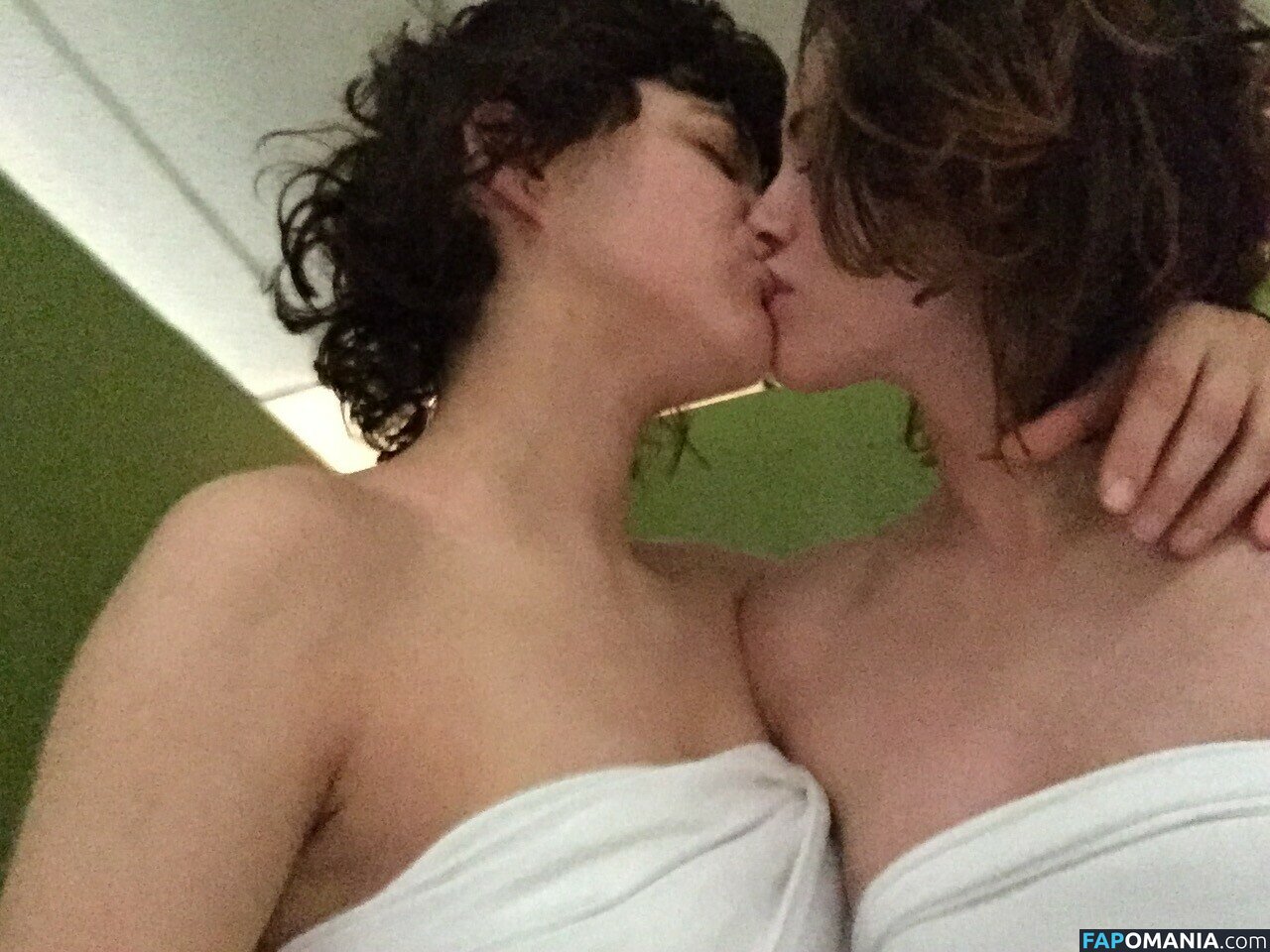 Kristen Stewart Desnudo Foto filtrada #395
