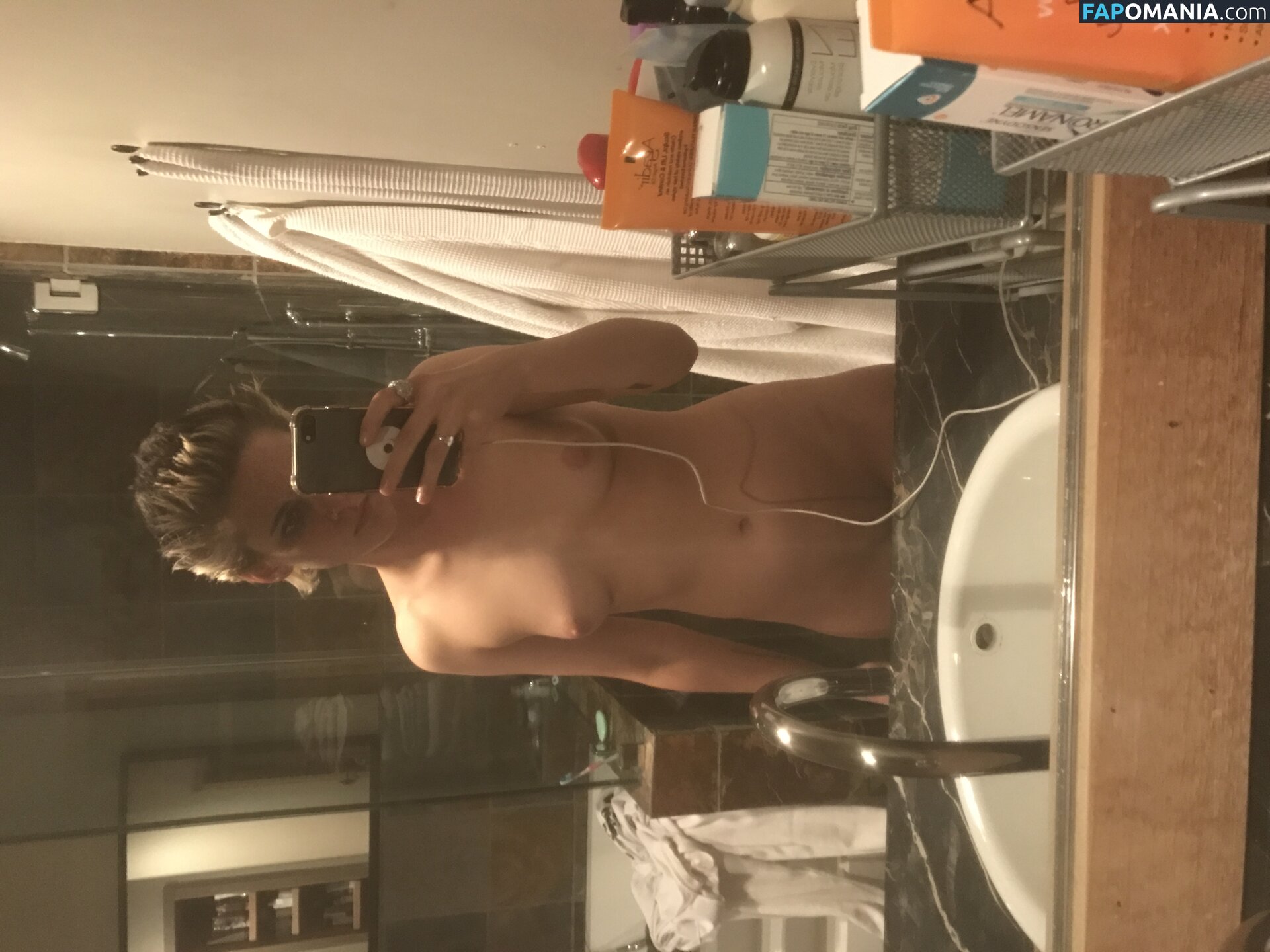 Kristen Stewart Desnudo Foto filtrada #428