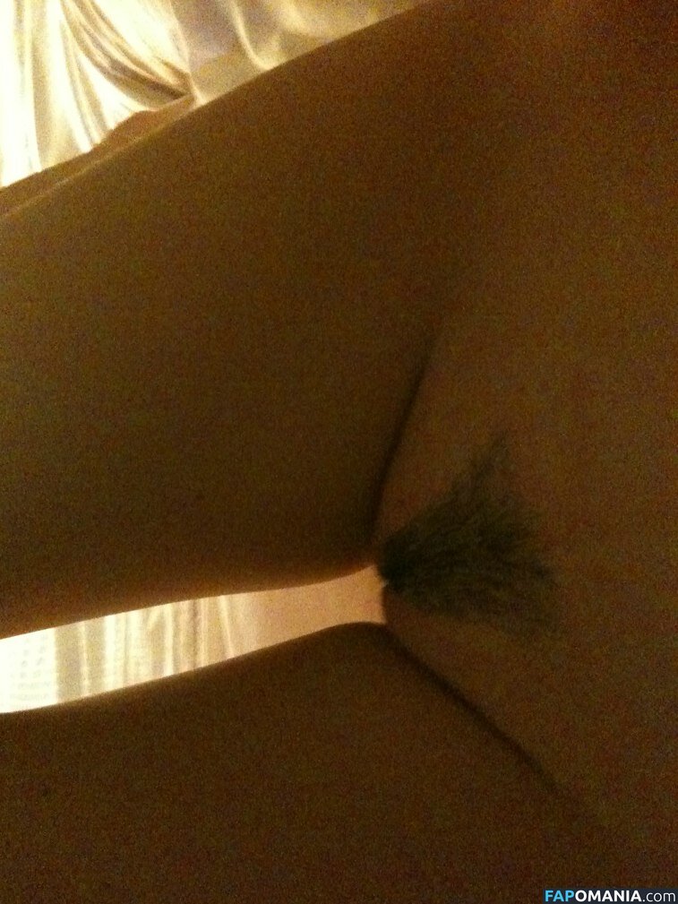 Krysten Ritter Desnudo Foto filtrada #1