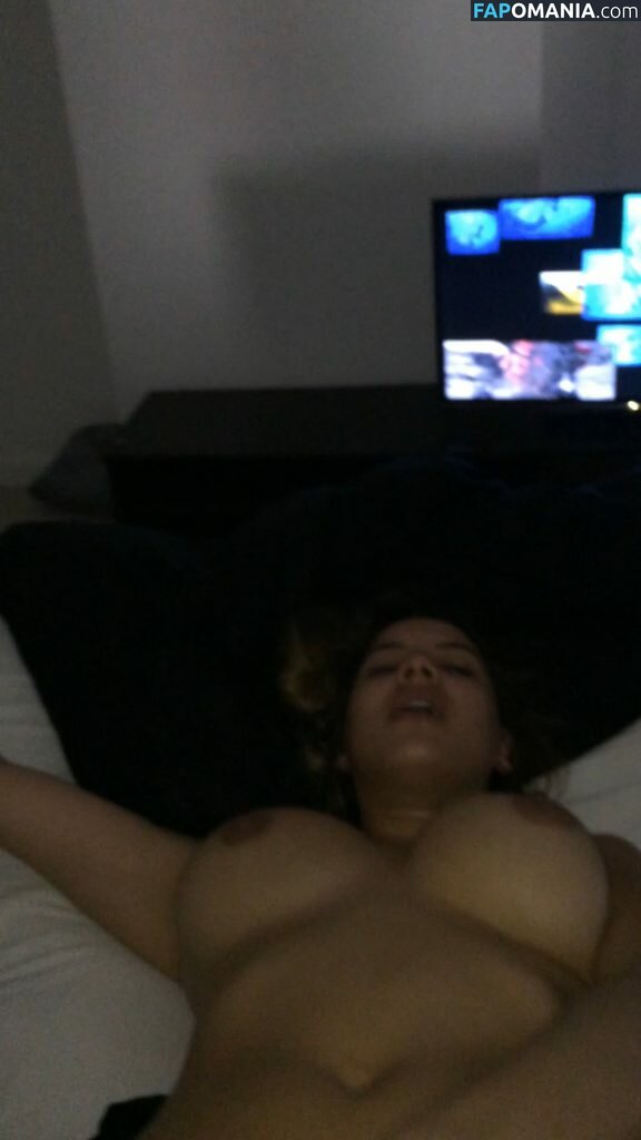 Lacey Banghard Desnudo Foto filtrada #11